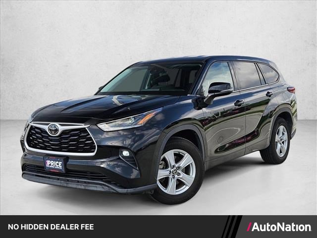 Used 2021 Toyota Highlander LE