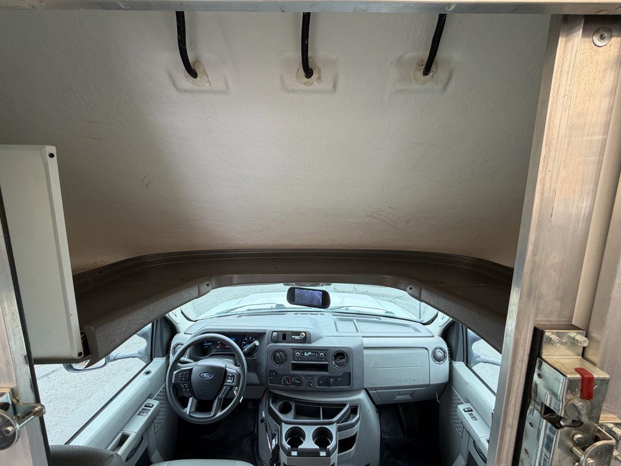 Used 2023 Ford E-450 and Econoline 450 Super Duty w/ Power Windows & Locks Group RWD image 32