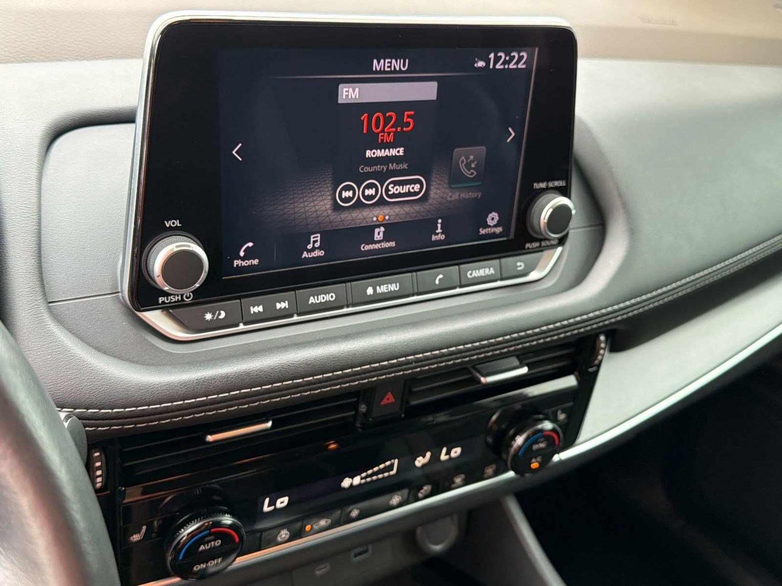 Used 2023 Nissan Rogue SV w/ SV Premium Package FWD image 22