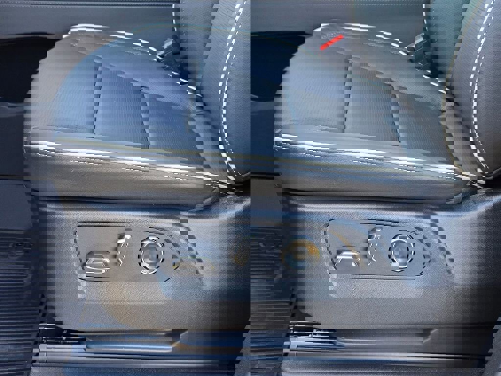 New 2026 Cadillac Escalade Luxury w/ Touring Package image 27