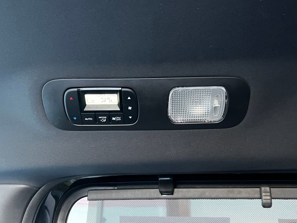 Used 2025 Honda Odyssey Sport-L image 16