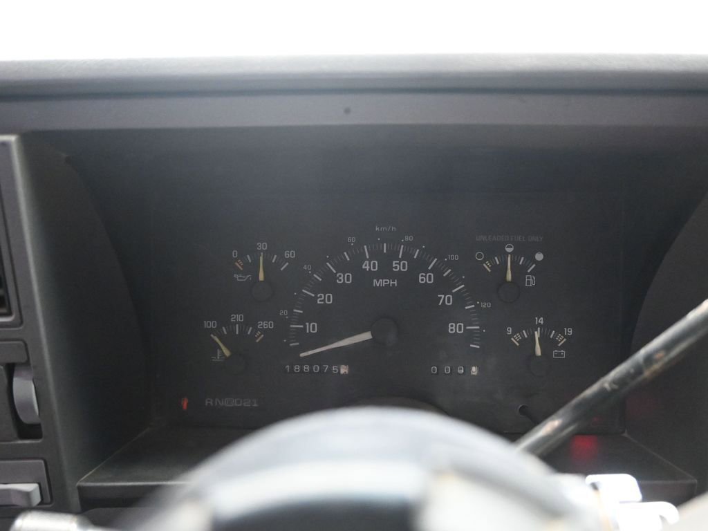 Used 1992 Chevrolet Silverado 1500 4x4 Regular Cab image 14
