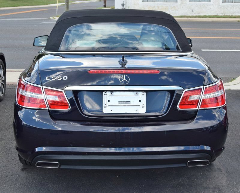 Used 2011 Mercedes-Benz E 550 Cabriolet image 12