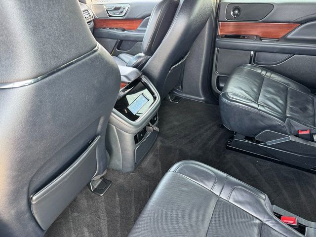 Used 2022 Lincoln Navigator L Reserve image 17