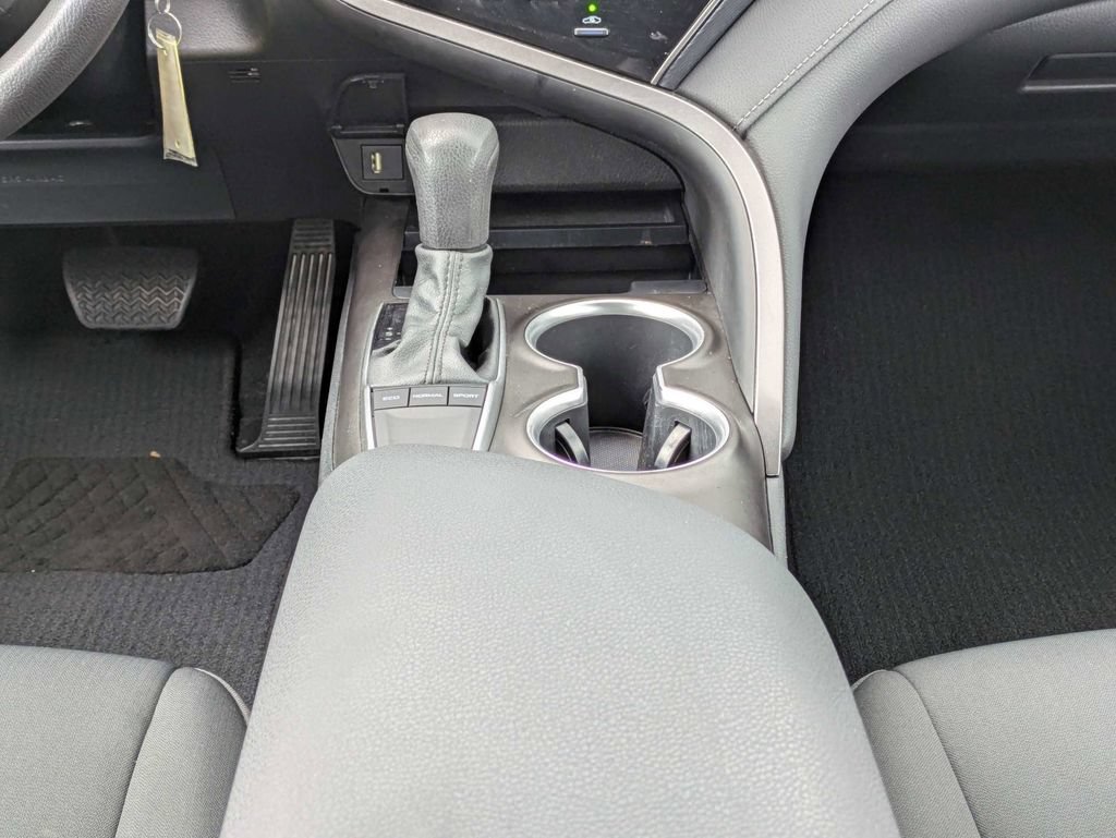 Used 2022 Toyota Camry LE FWD image 21