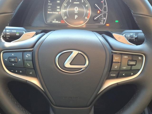 Used 2024 Lexus ES 350 w/ Premium Package image 8