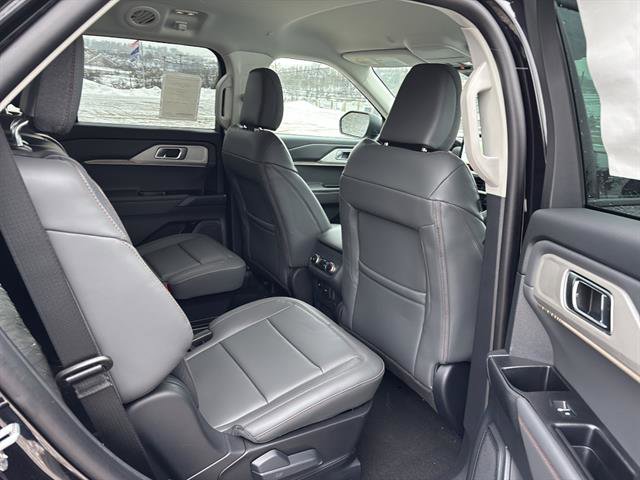 New 2026 Ford Explorer Active w/ Active Comfort Package image 18