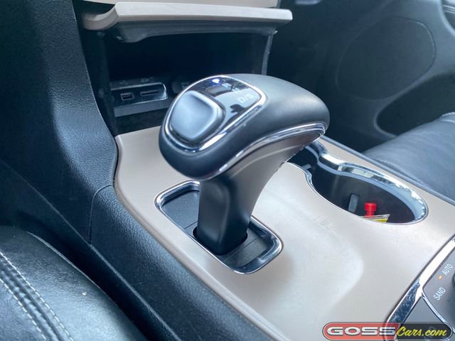 Used 2015 Jeep Grand Cherokee Limited w/ Luxury Group II image 13