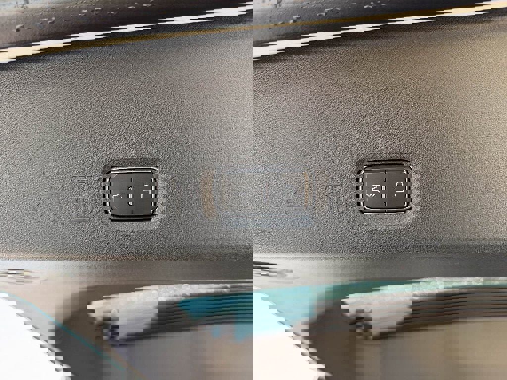 New 2026 Ford Expedition Platinum w/ Stealth Appearance Package image 15