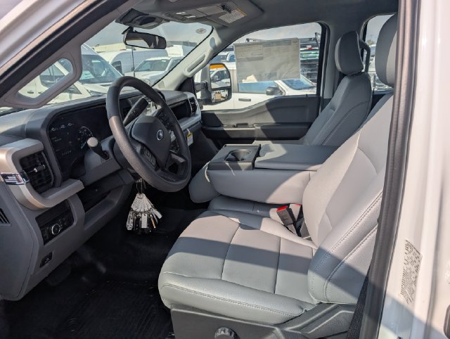 New 2026 Ford F250 XL w/ XL Chrome Package AWD/4WD image 18