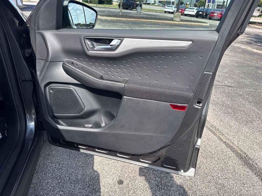 Used 2020 Ford Escape SE Sport FWD image 44