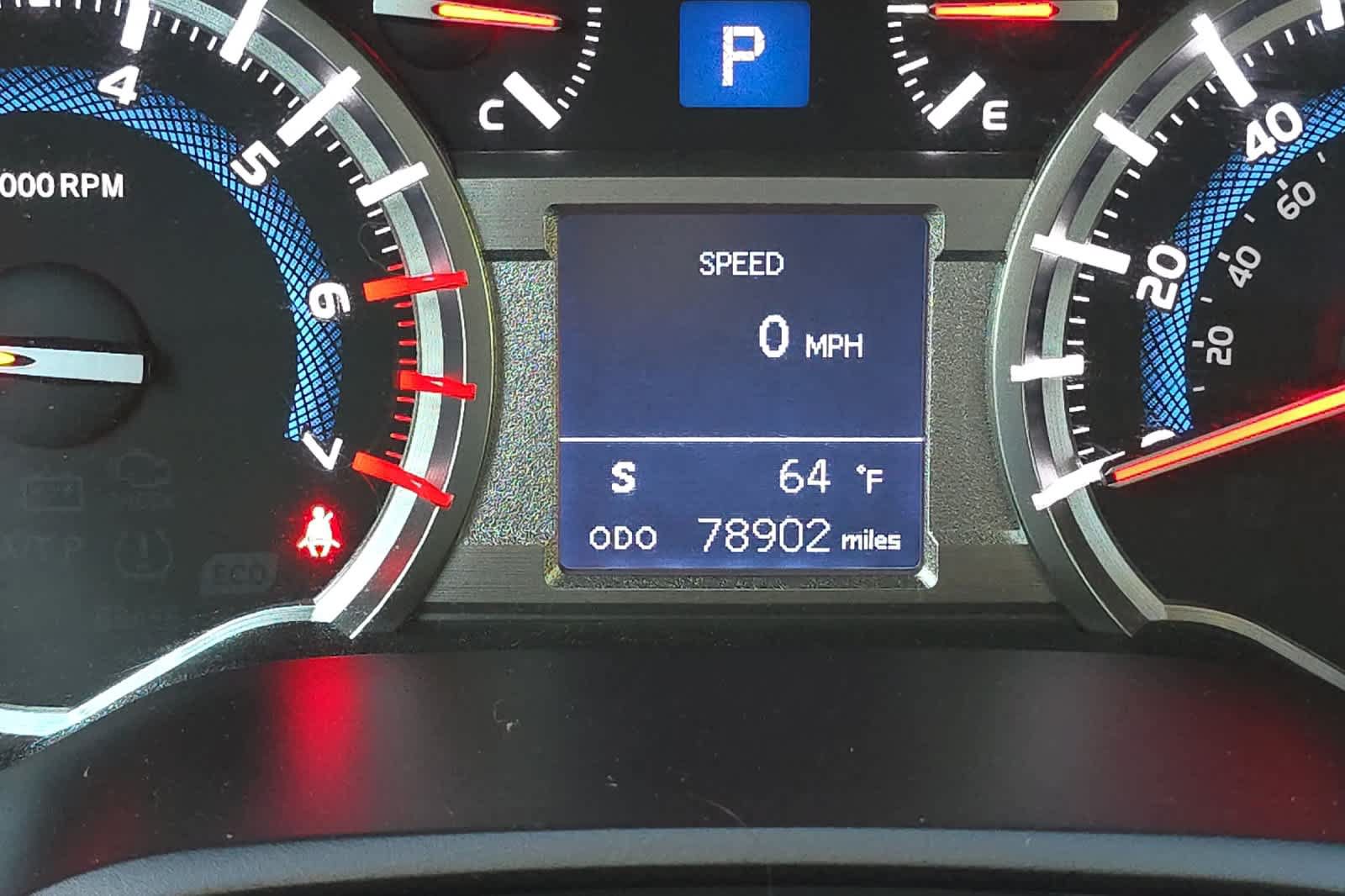 Used 2019 Toyota 4Runner SR5 AWD/4WD image 25