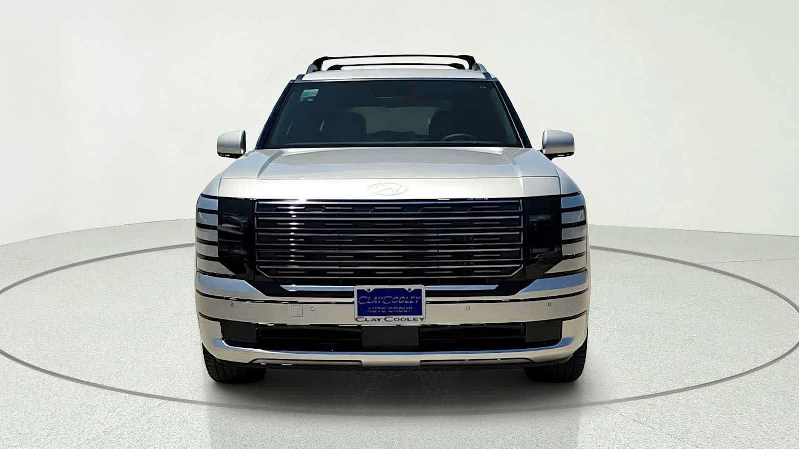New 2026 Hyundai Palisade Calligraphy FWD image 3