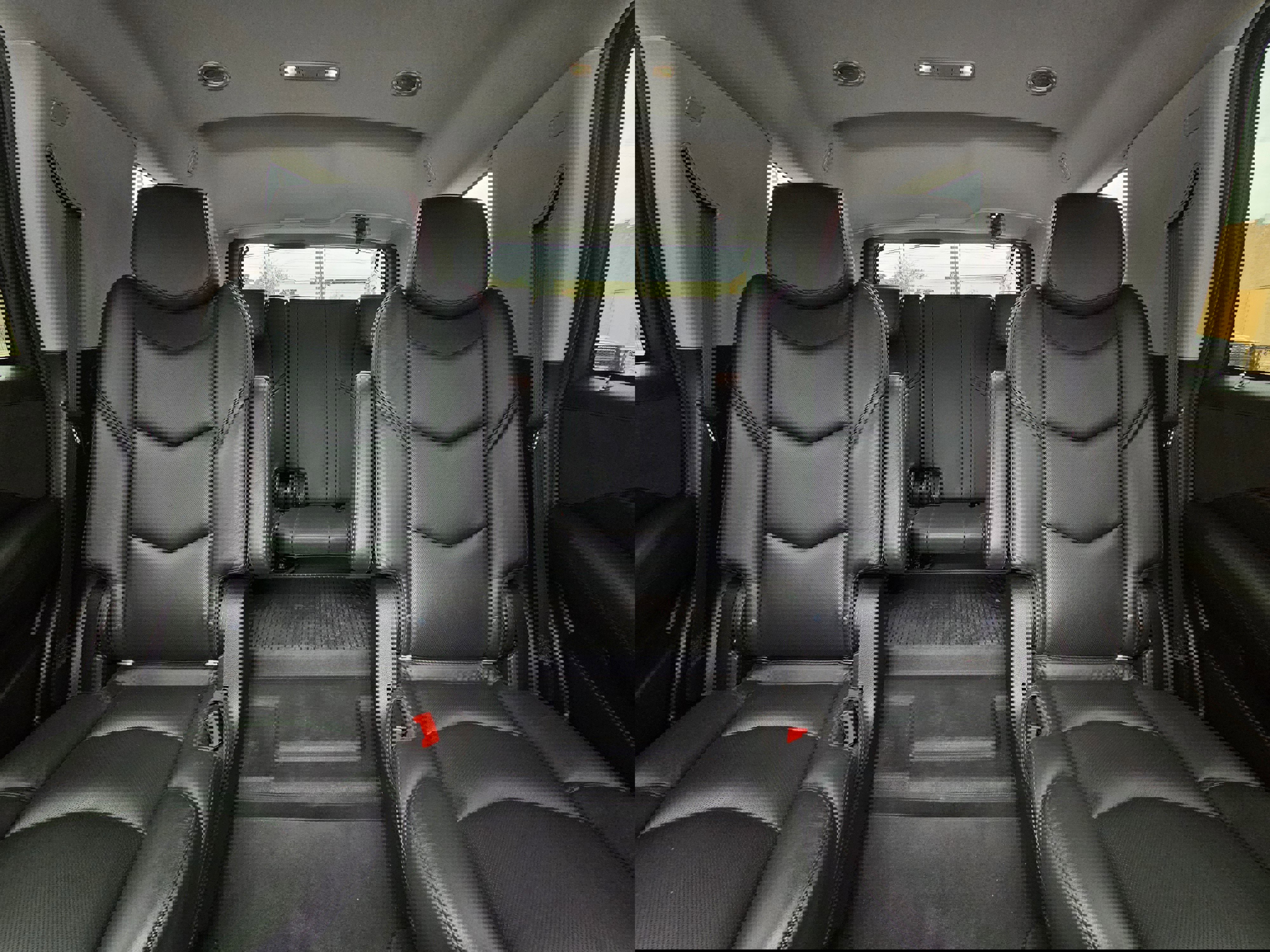 Used 2020 Cadillac Escalade Luxury image 26