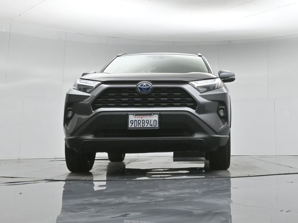 Used 2022 Toyota RAV4 XLE Premium AWD/4WD image 48