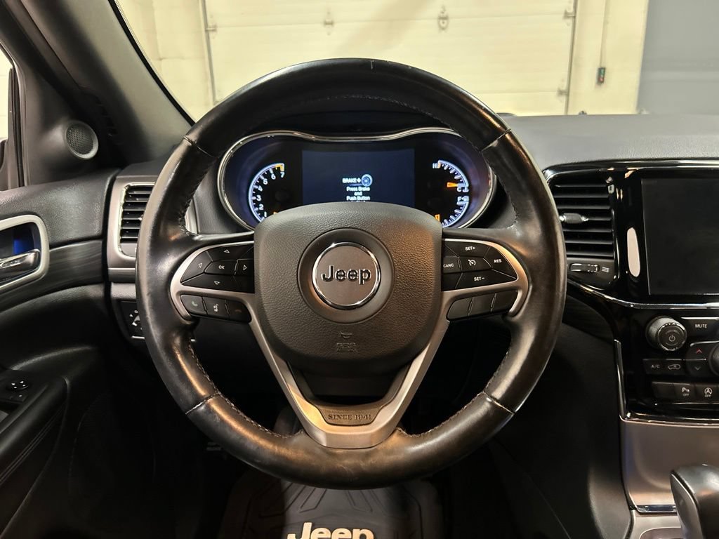 Used 2020 Jeep Grand Cherokee Altitude AWD/4WD image 17