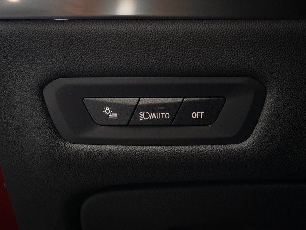 New 2026 BMW X6 xDrive40i w/ Climate Comfort Package image 47