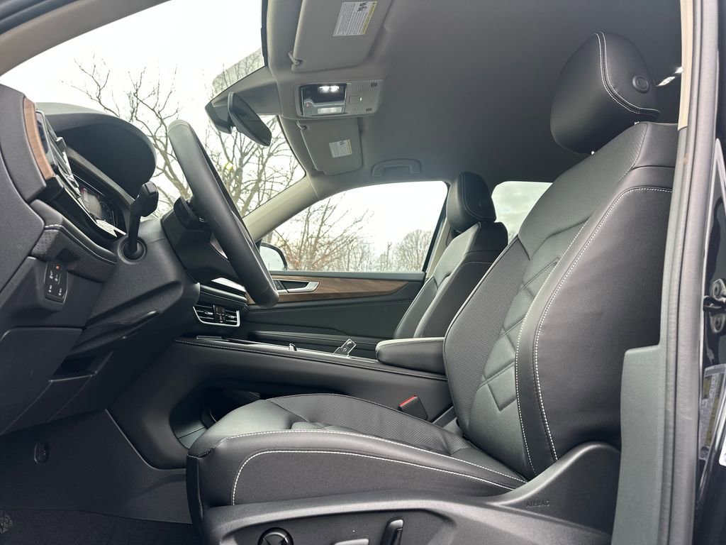 New 2026 Volkswagen Atlas SE image 3