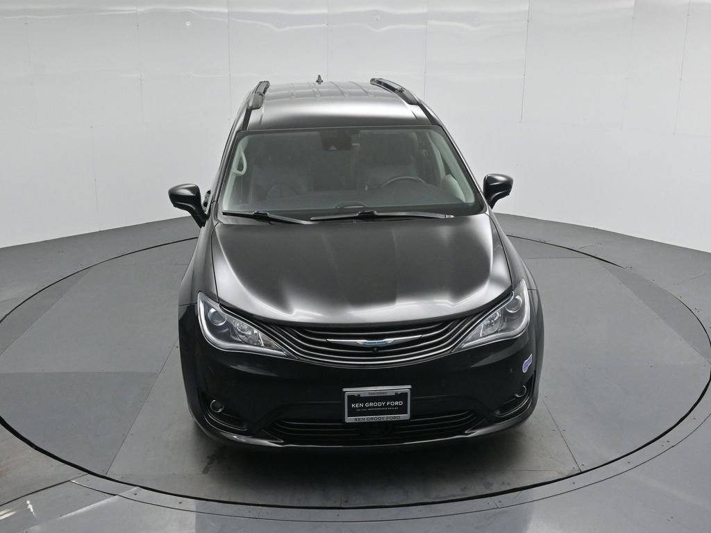 Used 2018 Chrysler Pacifica Limited w/ Advanced Safetytec Group image 38