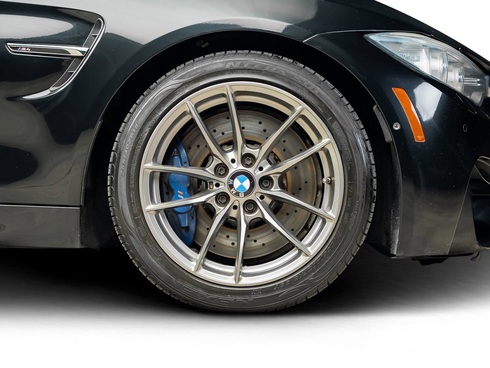 Used 2015 BMW M4 Convertible image 32
