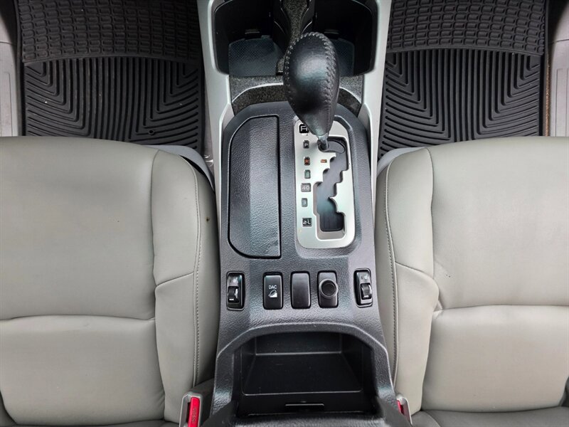 Used 2005 Toyota 4Runner Limited AWD/4WD image 41