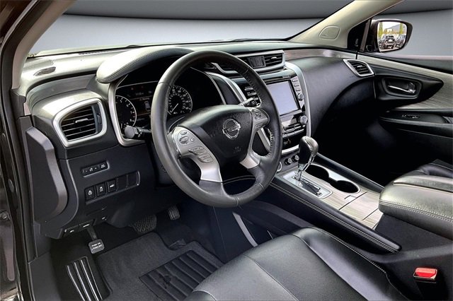 Certified 2017 Nissan Murano Platinum w/ Platinum Technology Package image 17