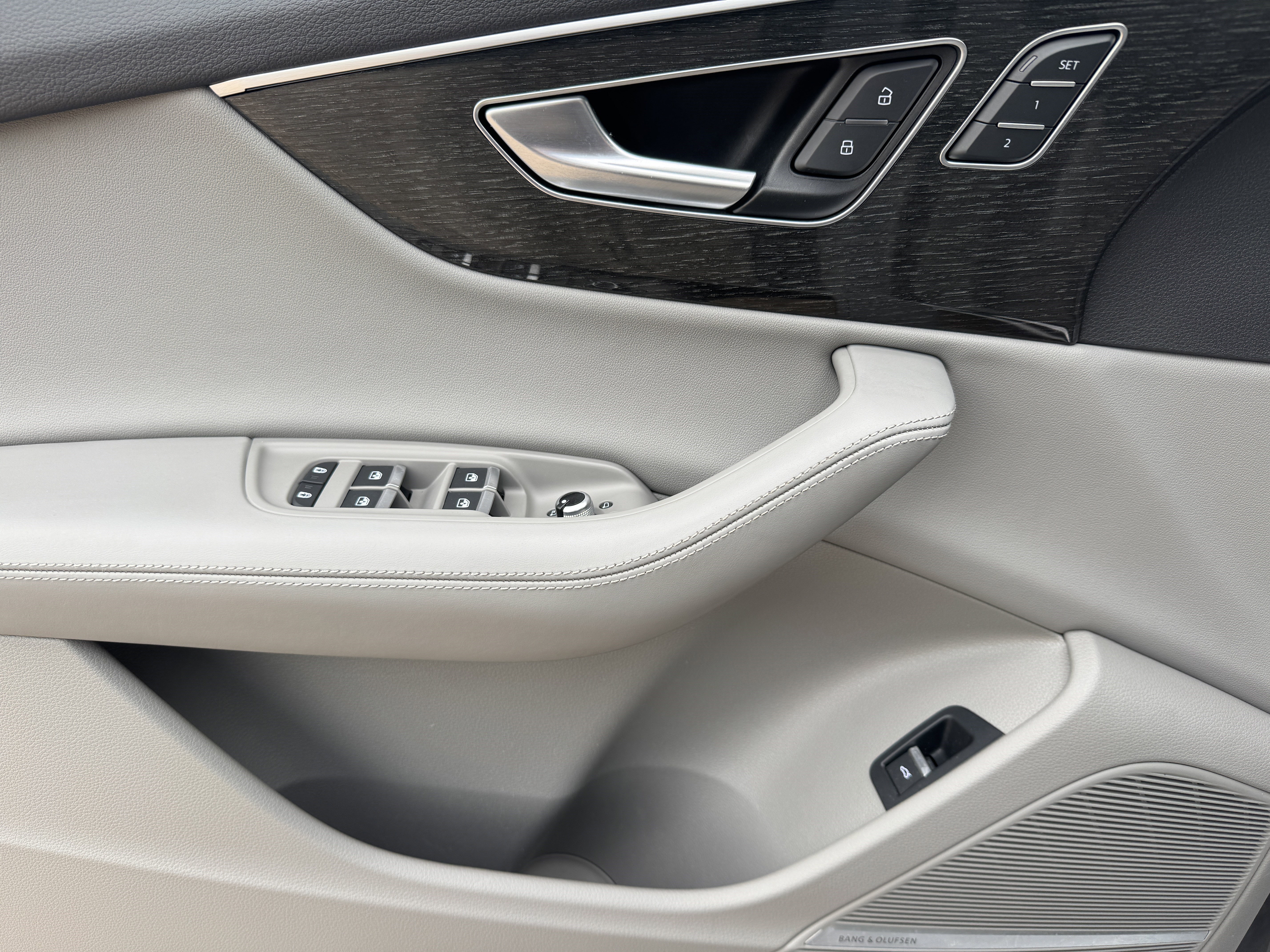 Used 2021 Audi Q7 3.0T Premium Plus w/ Executive Package image 9