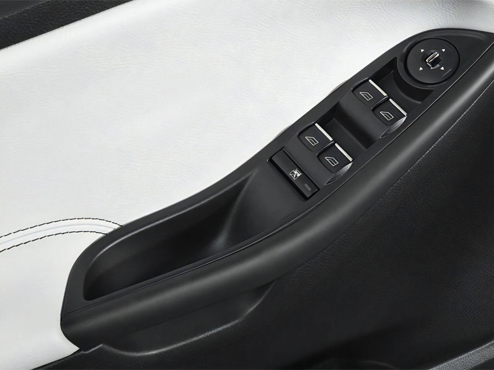 Used 2014 Ford Focus SE FWD image 13