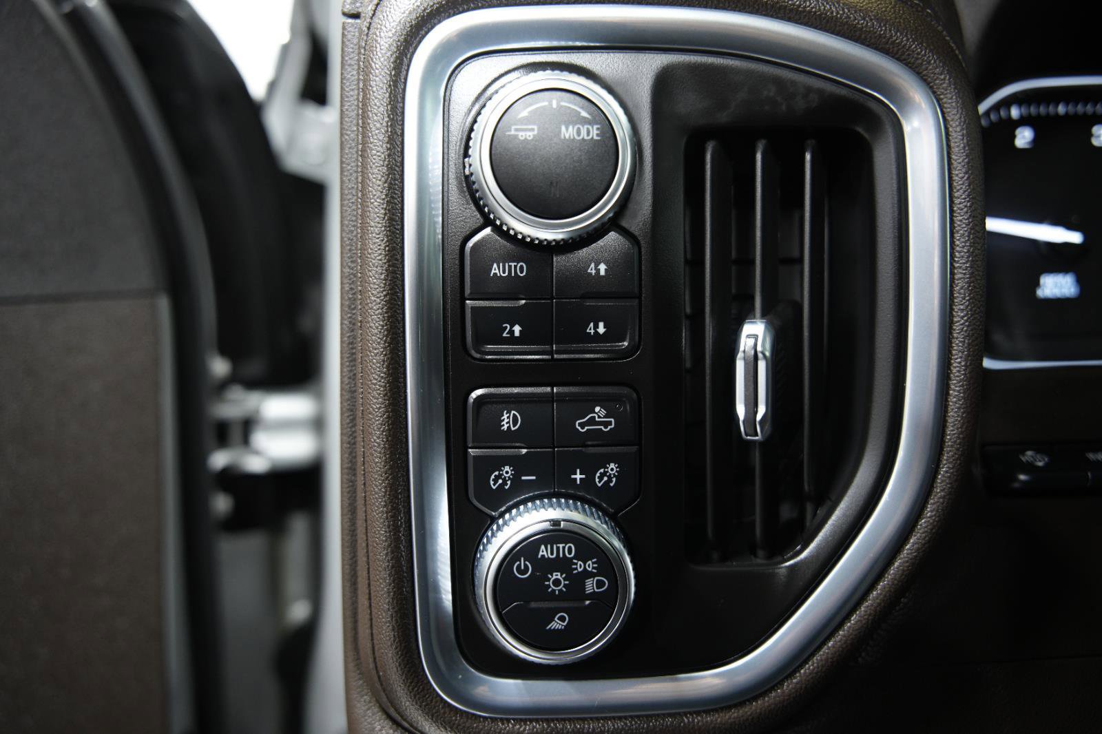 Used 2022 GMC Sierra 3500 Denali w/ Technology Package image 29