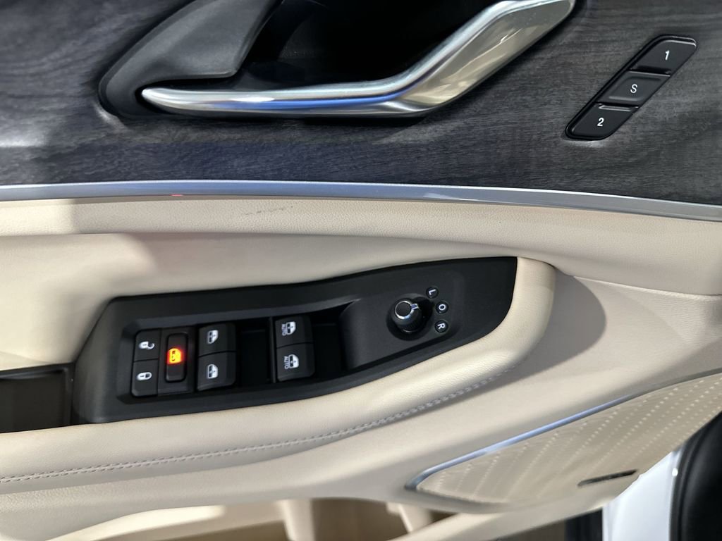 New 2024 Jeep Grand Cherokee Limited 4xe image 13