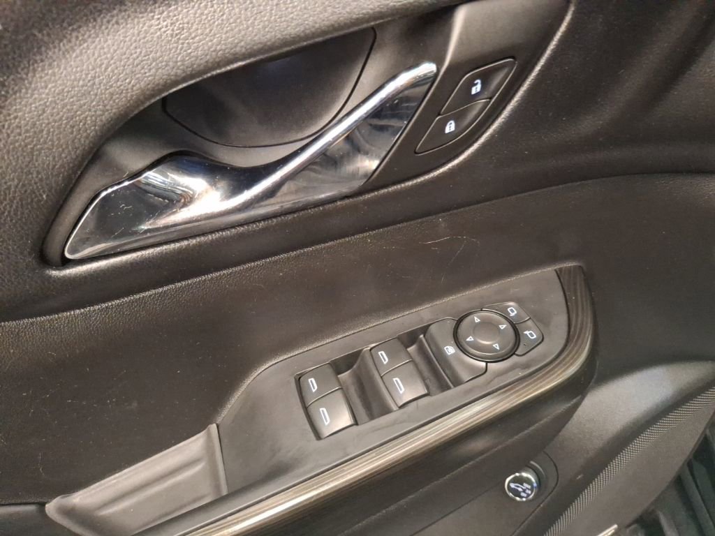 Used 2017 GMC Acadia SLT image 13