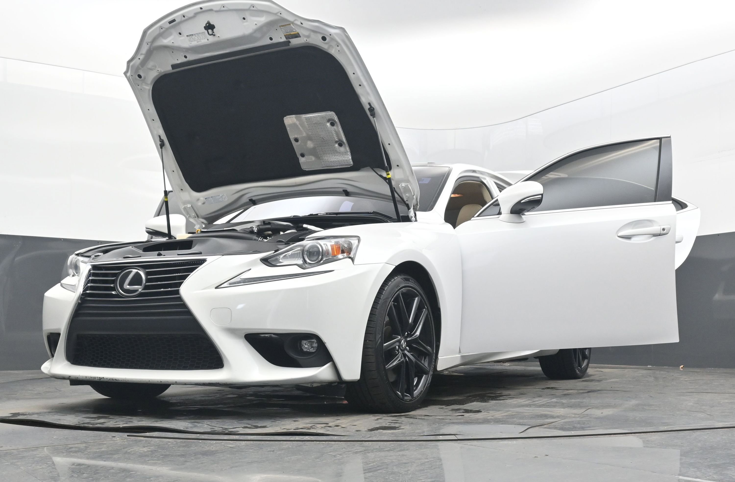 Used 2016 Lexus IS 200t image 44