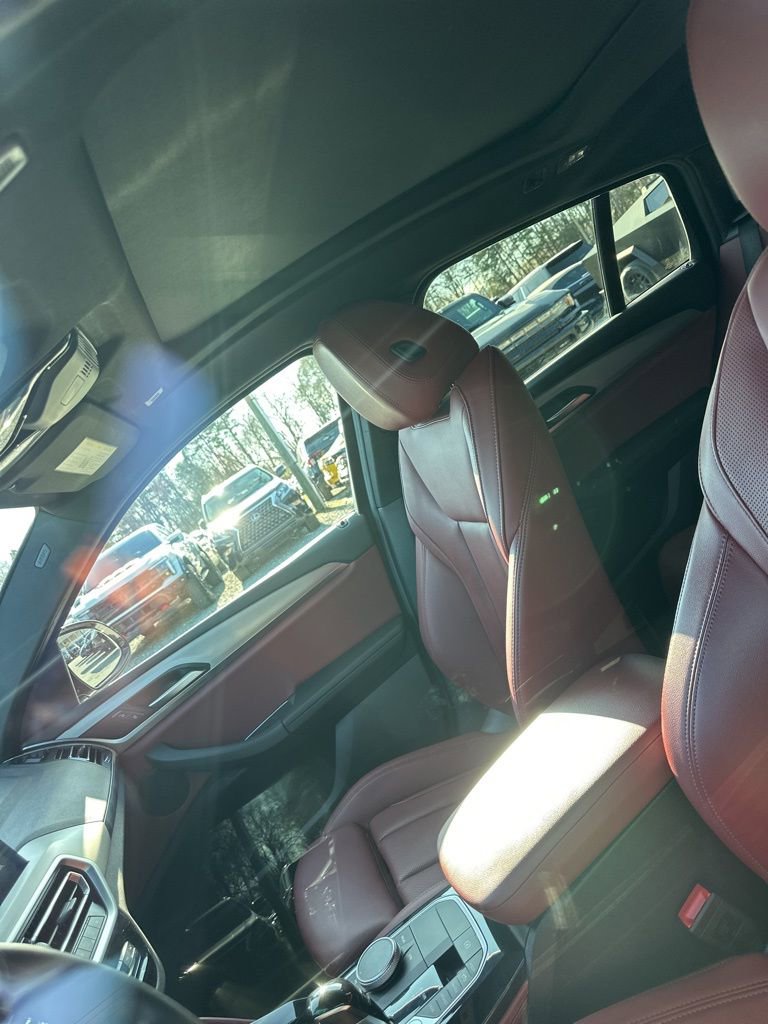 Used 2022 BMW X4 xDrive30i w/ M Sport Package image 4