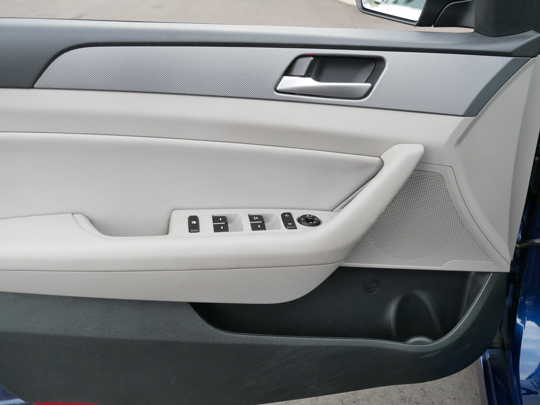 Used 2018 Hyundai Sonata SEL FWD image 15