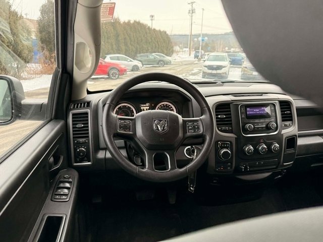 Used 2017 RAM 1500 Express image 16