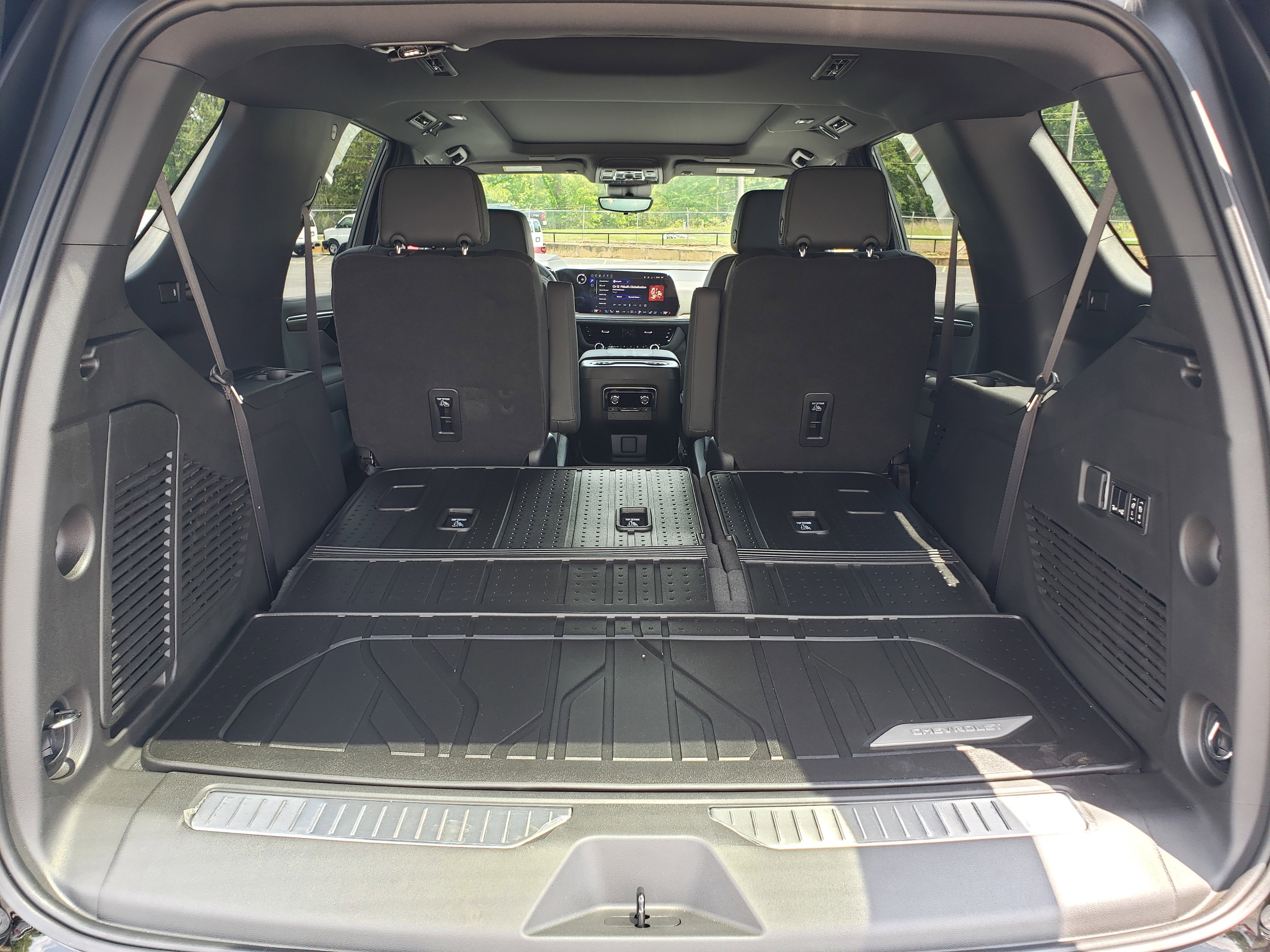 New 2026 Chevrolet Tahoe High Country w/ Sun And Tow Package RWD image 11