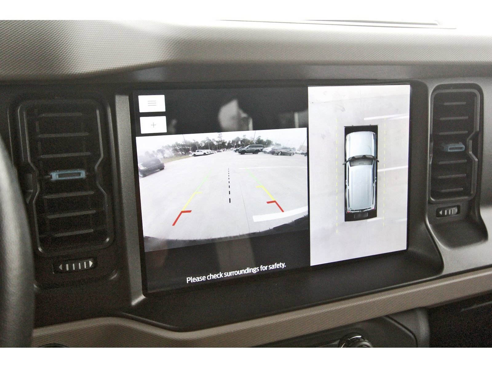 Used 2022 Ford Bronco Wildtrak image 22