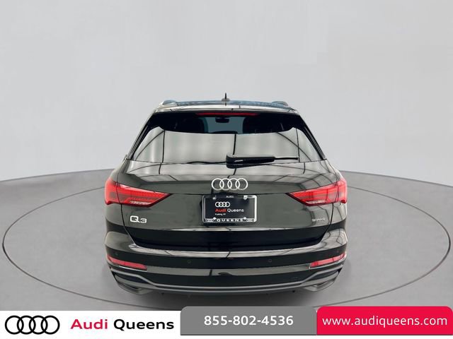 Certified 2023 Audi Q3 2.0T Premium w/ Convenience Package image 5