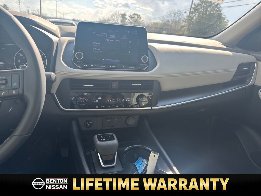 Certified 2026 Nissan Rogue SV w/ SV Premium Package image 12