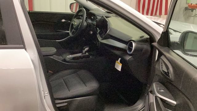 New 2026 Chevrolet Trax LS w/ Driver Confidence Package FWD image 19