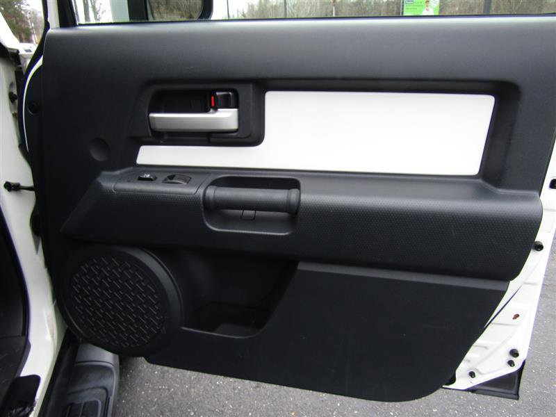 Used 2011 Toyota FJ Cruiser 4WD image 26