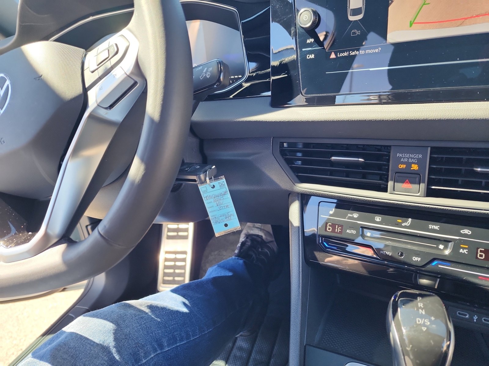 Certified 2025 Volkswagen Jetta Sport image 30