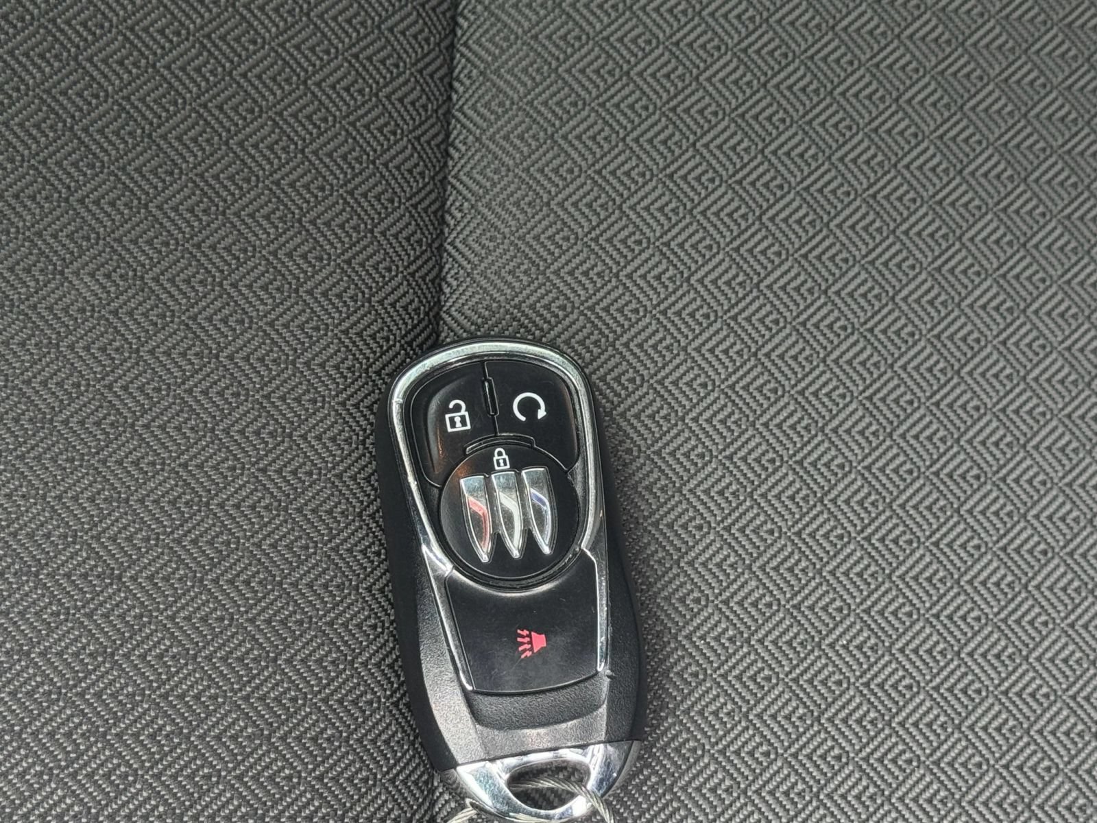 Used 2025 Buick Encore GX Preferred AWD/4WD image 24