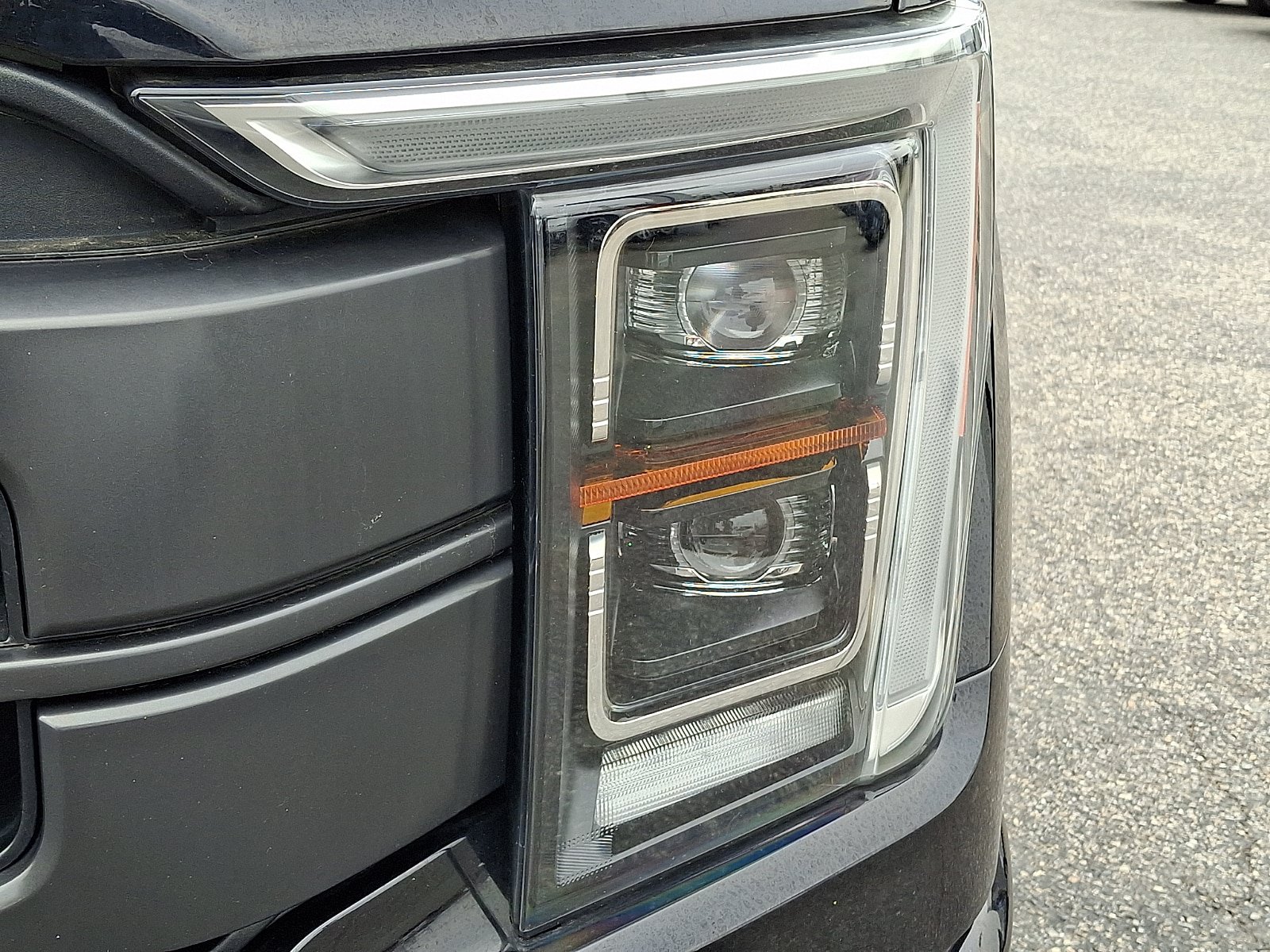 Used 2022 Ford F150 Lariat w/ Equipment Group 502A High AWD/4WD image 8