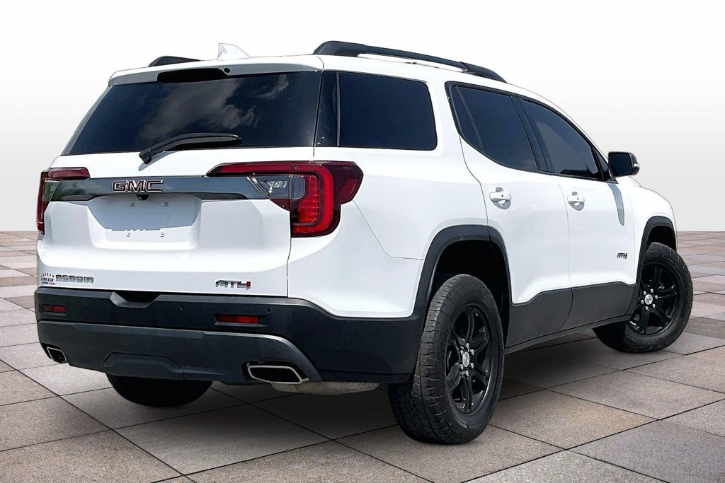Used 2023 GMC Acadia AT4 w/ Technology Package AWD/4WD image 12