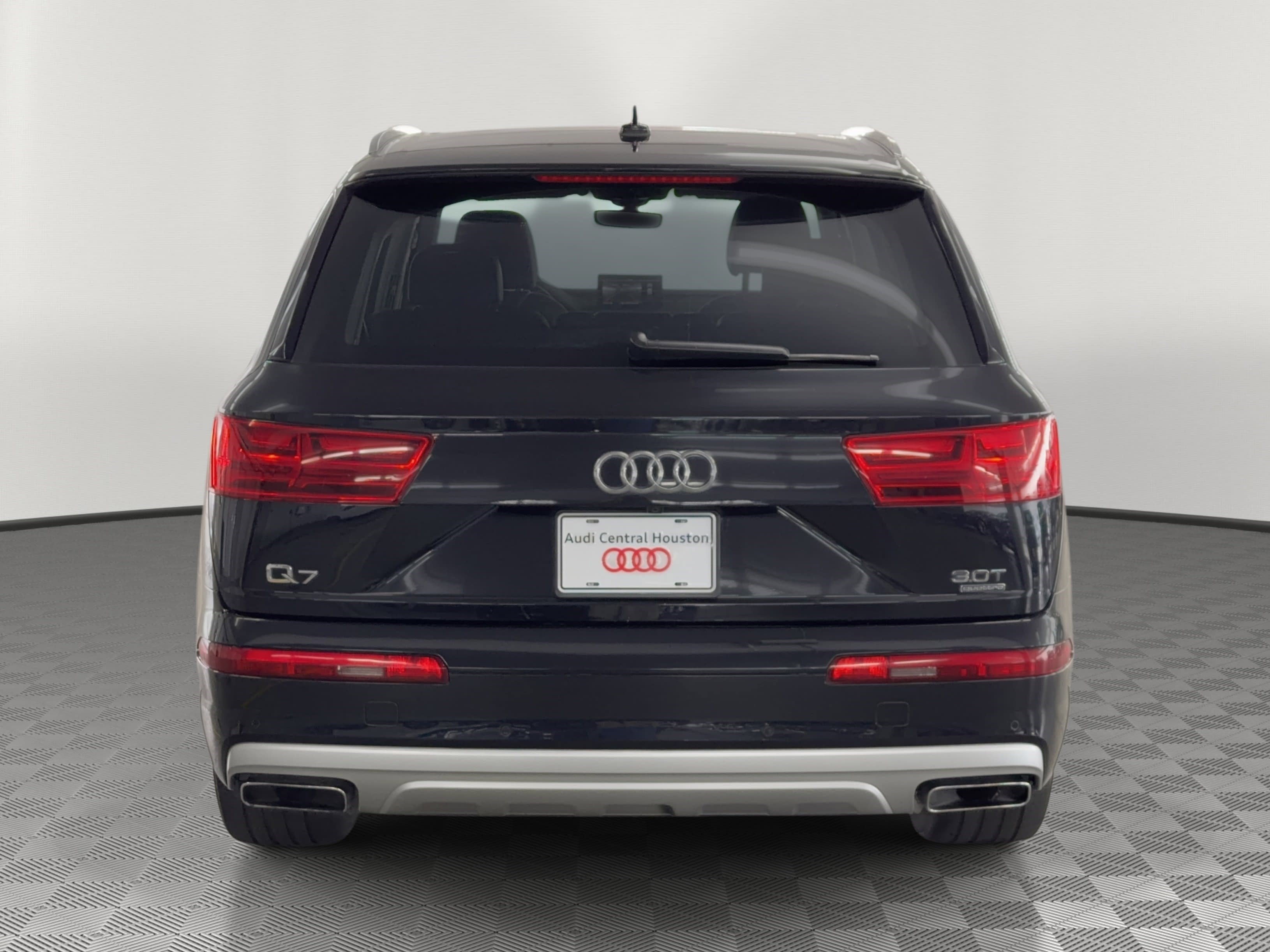 Used 2017 Audi Q7 3.0T Premium Plus w/ Premium Plus Package image 10