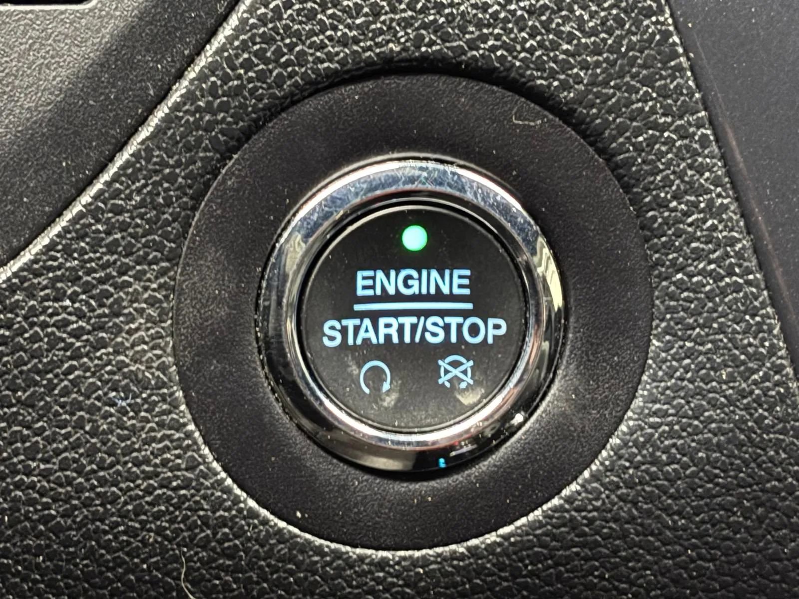 Used 2018 Ford Explorer Sport w/ Equipment Group 401A image 12