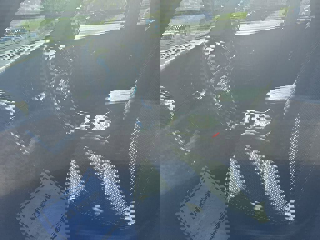 Used 2023 GMC Terrain SLE w/ Driver Convenience Package image 12