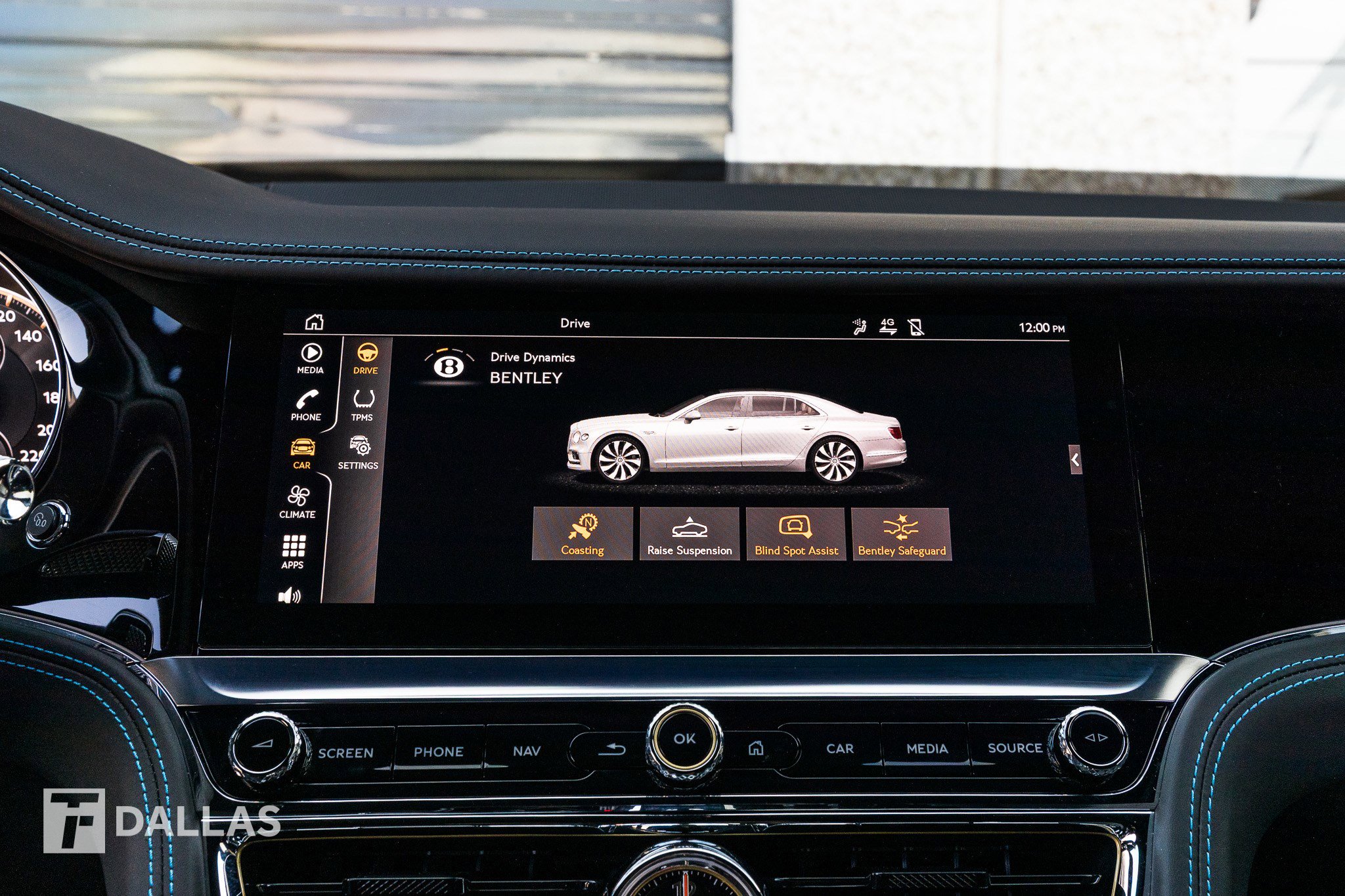 Used 2024 Bentley Flying Spur V8 image 28