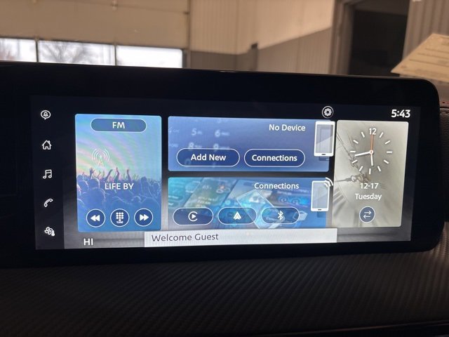 New 2025 Nissan Kicks SR image 20